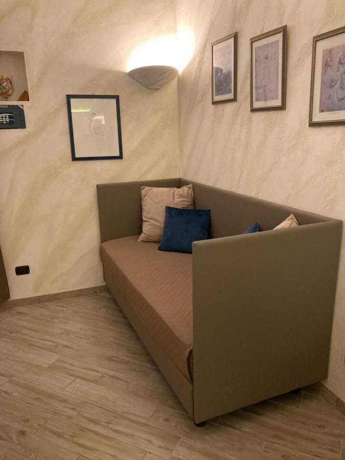 Bed and Breakfast Lo Scoglio Dei Volsci Nettuno Exterior foto